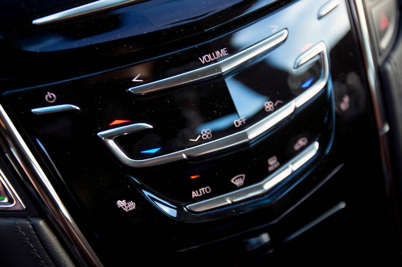 2013 Cadillac ATS 3.6 AWD instrument panel