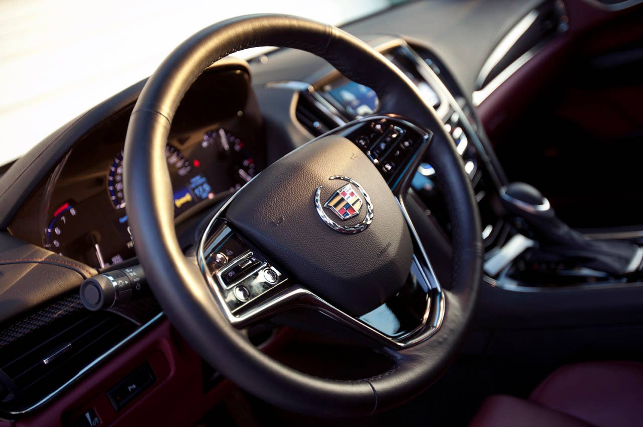 2013 Cadillac ATS 3.6 AWD steering wheel