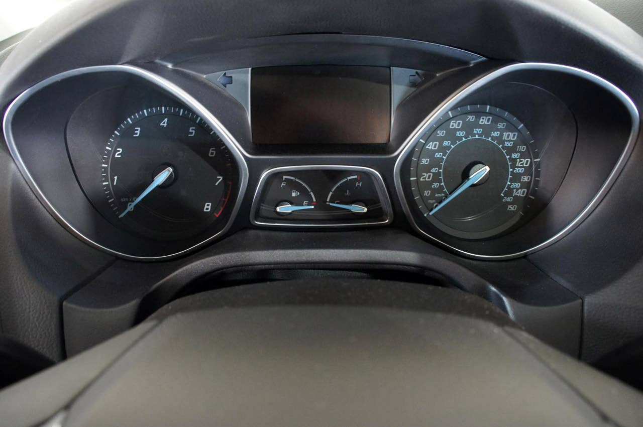 2012 Ford Focus Titanium gauges