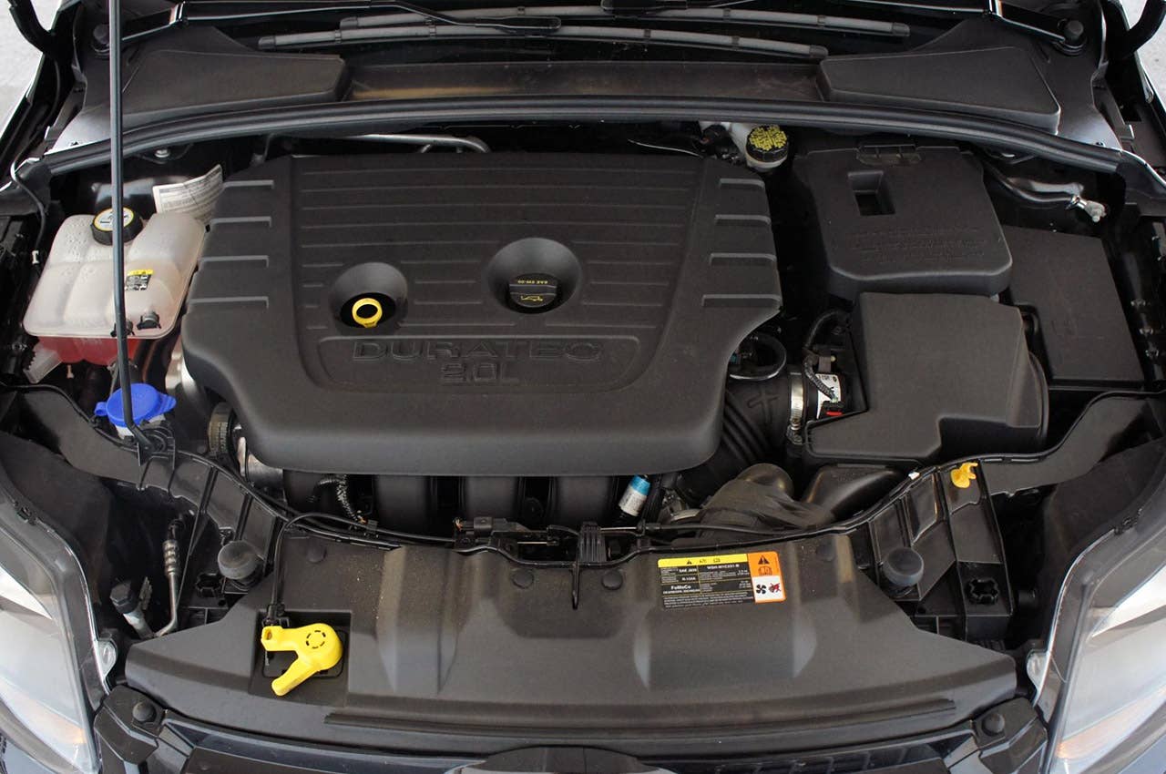 2012 Ford Focus Titanium engine