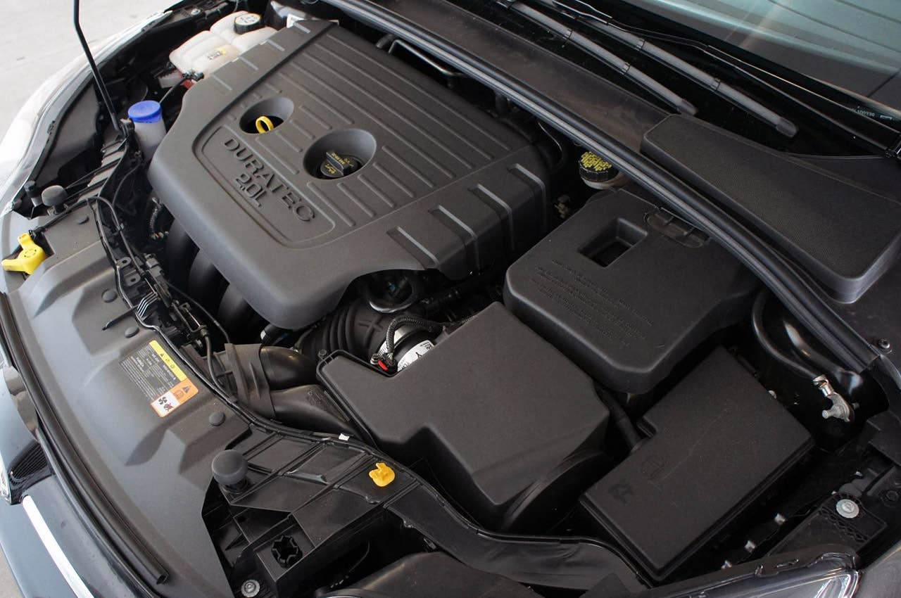 2012 Ford Focus Titanium engine