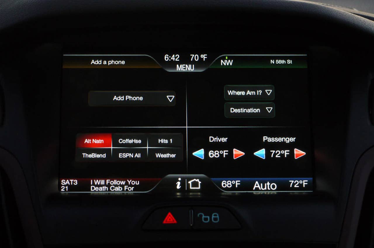 2012 Ford Focus Titanium multimedia system
