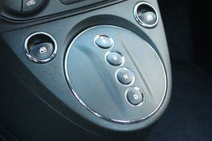 2013 Fiat 500e gear selector