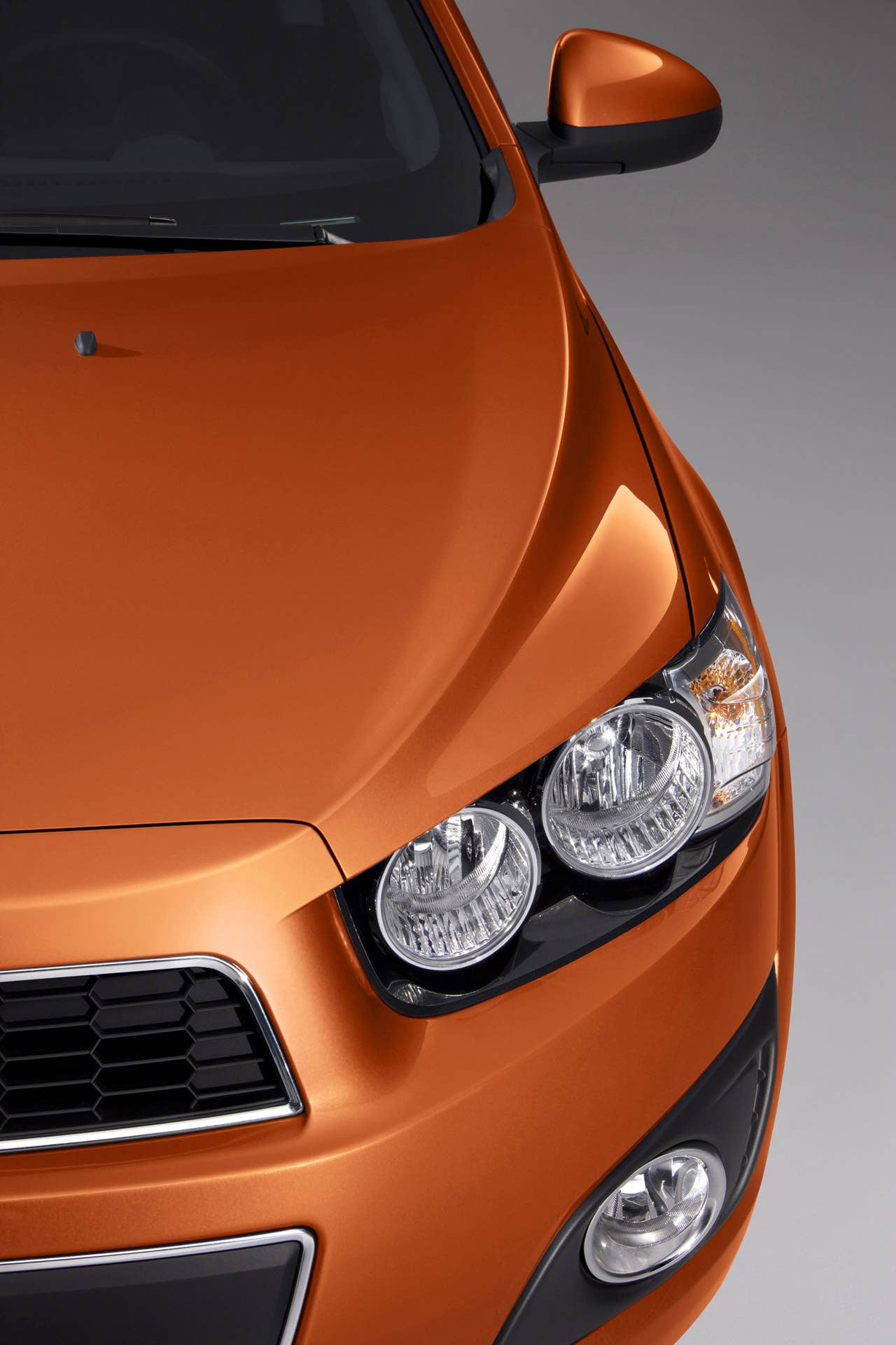 2012 Chevrolet Sonic Hatchback headlight