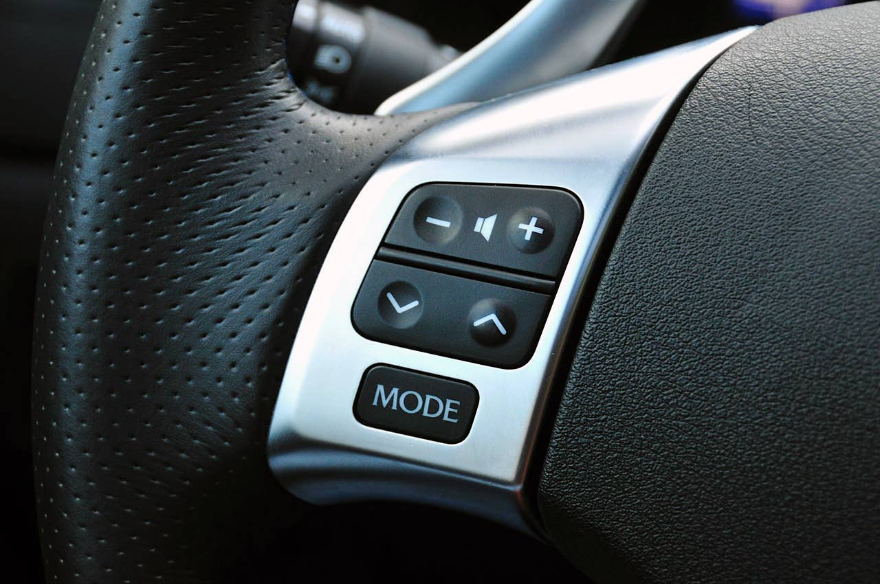 2011 Lexus IS F steering wheel controls