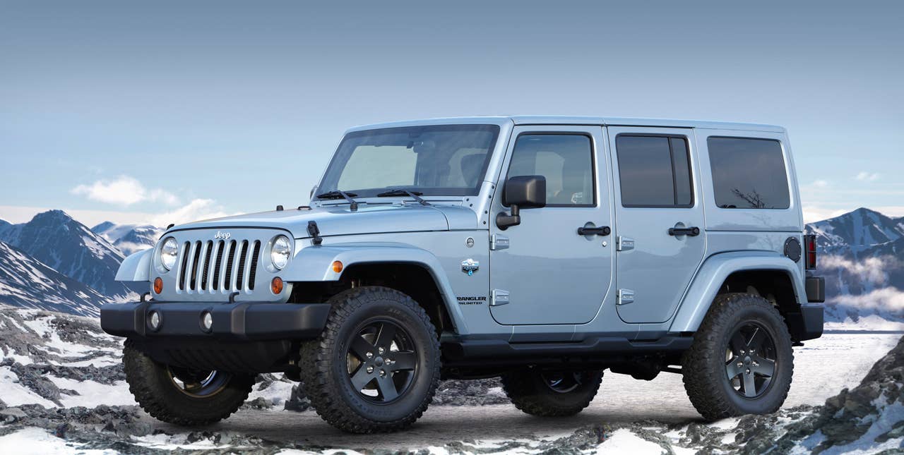 2012 Jeep Wrangler Arctic side