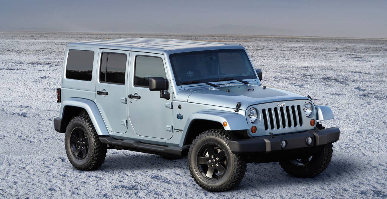 2012 Jeep Wrangler Arctic front 3/4