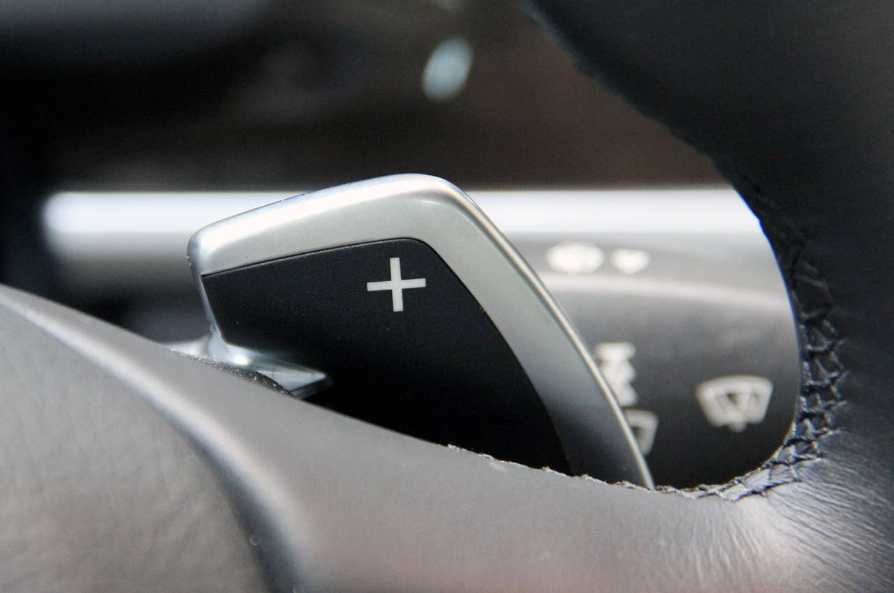 2012 BMW 6 Series Coupe paddle shifter
