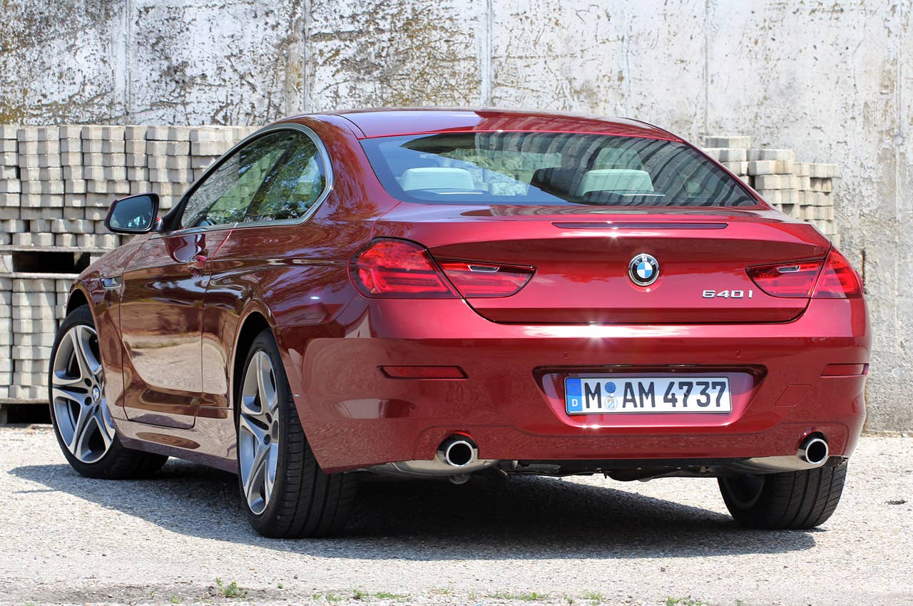 2012 BMW 6 Series Coupe rear 3/4 view