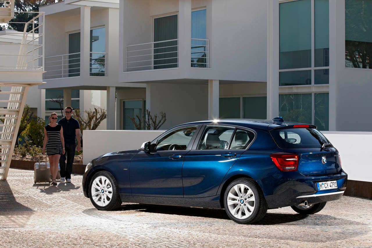 The new BMW 1 Series, Urban Line (06/2011)