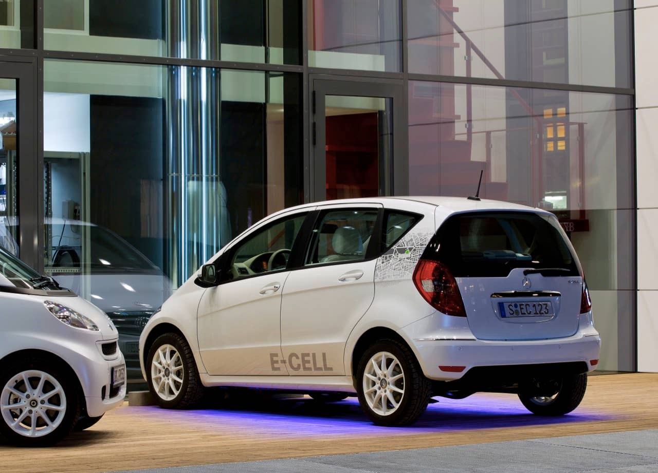 Daimler B-Class E-Cell Inductive Charging Tests