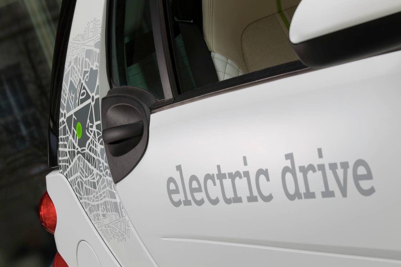 Daimler B-Class E-Cell Inductive Charging Tests