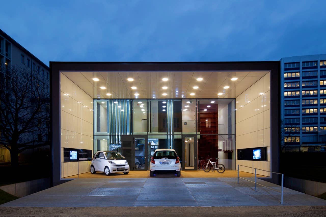 Daimler B-Class E-Cell Inductive Charging Tests