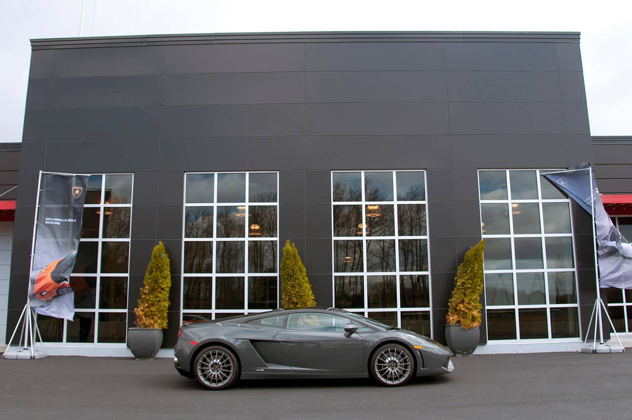 2011 Lamborghini Gallardo LP 550-2 Bicolore side view