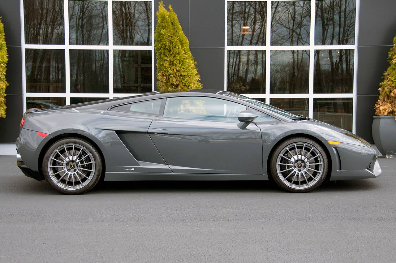 2011 Lamborghini Gallardo LP 550-2 Bicolore side view