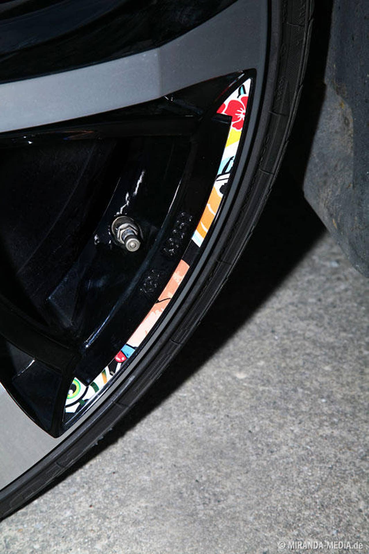 2011 Volkswagen New Beetle detail