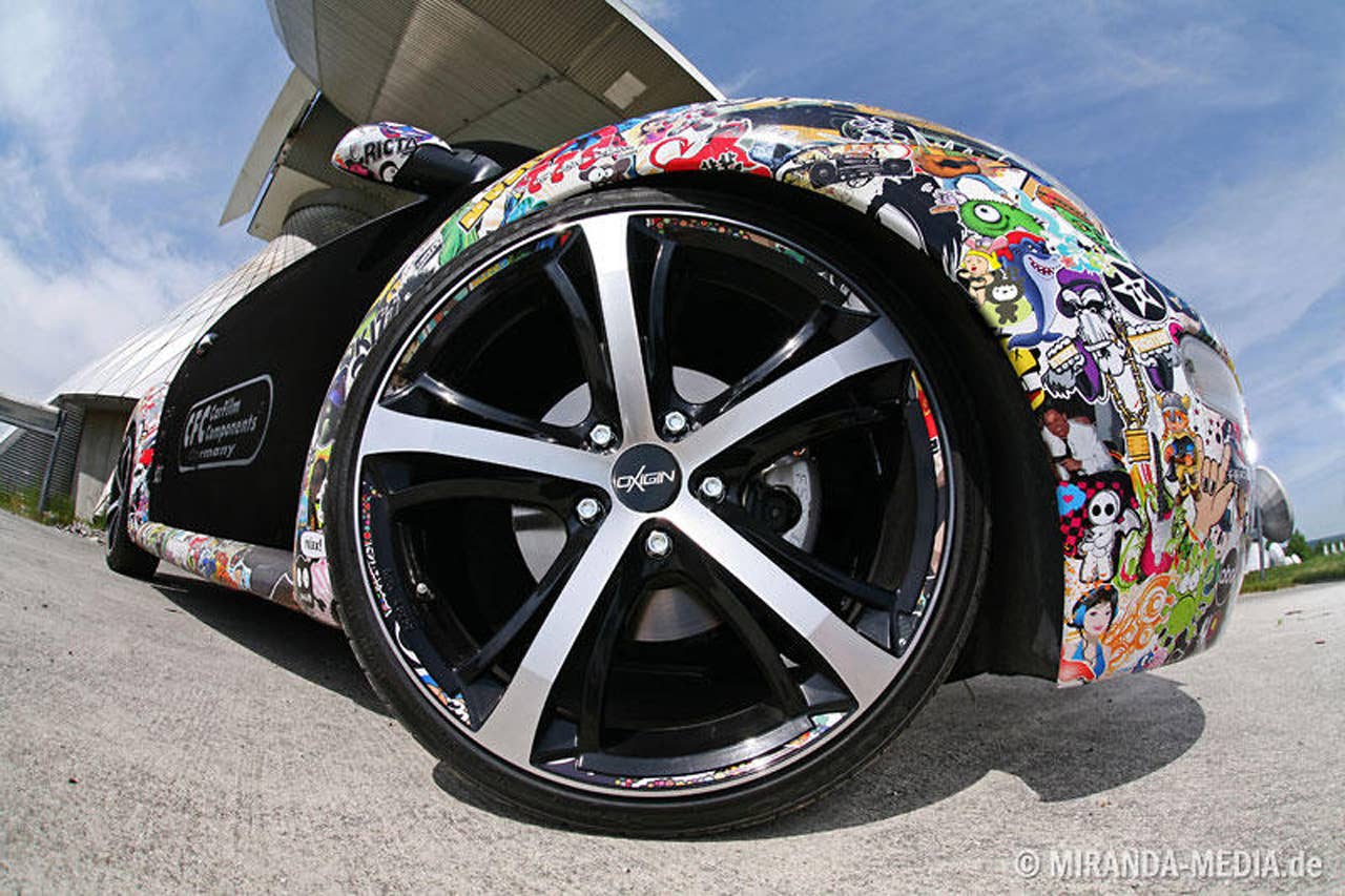 2011 Volkswagen New Beetle wheel