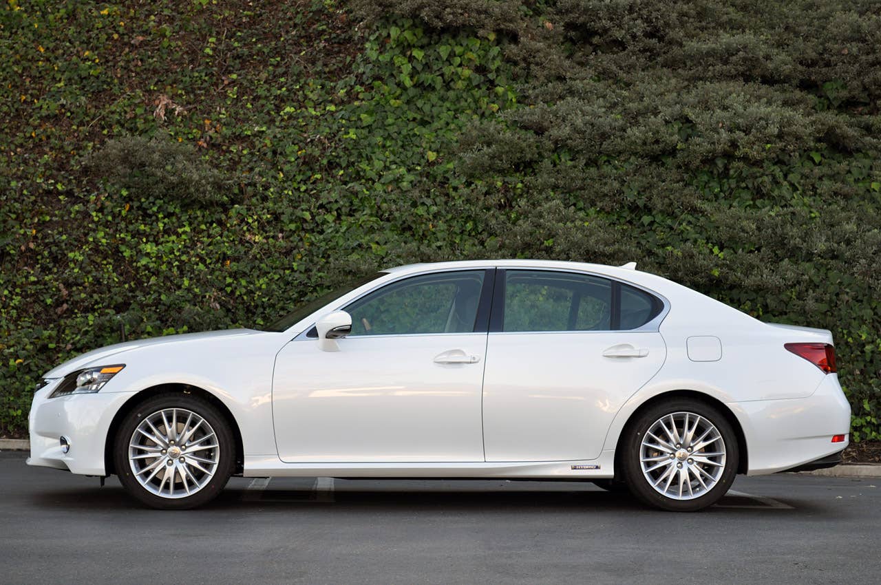 2013 Lexus GS 450h side view