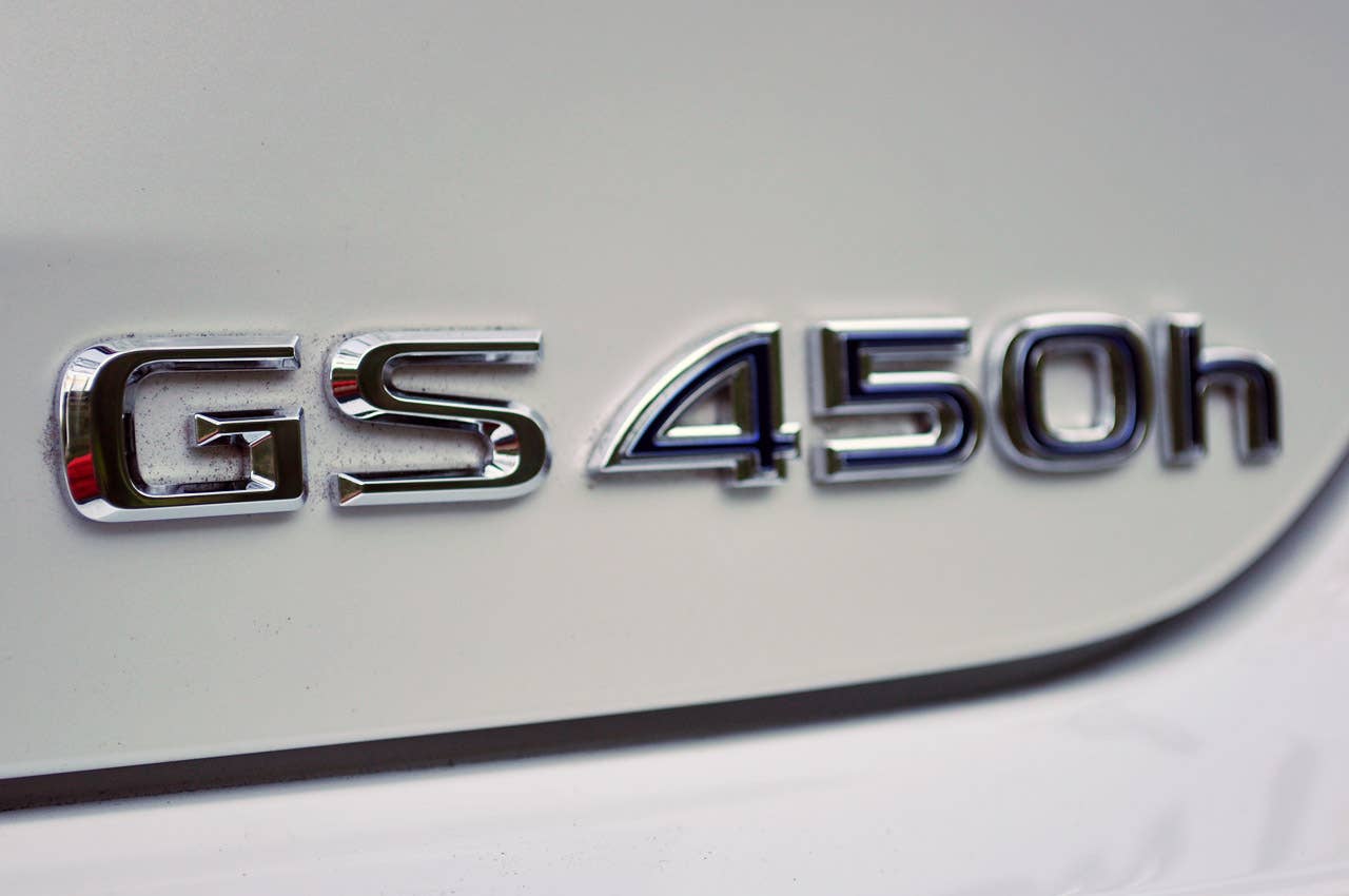 2013 Lexus GS 450h badge