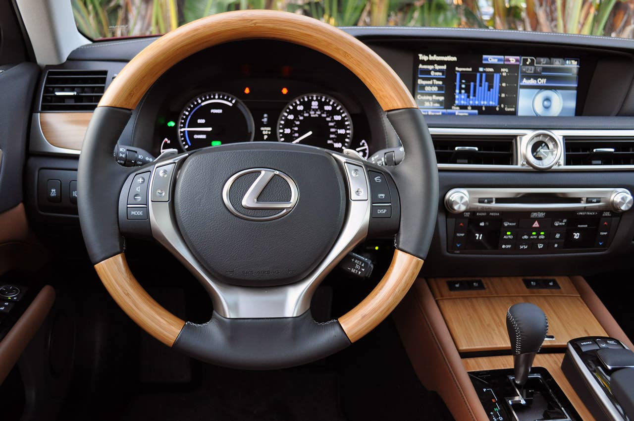 2013 Lexus GS 450h interior