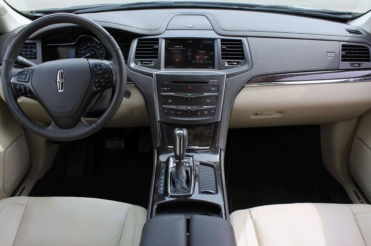 2013 Lincoln MKS EcoBoost interior