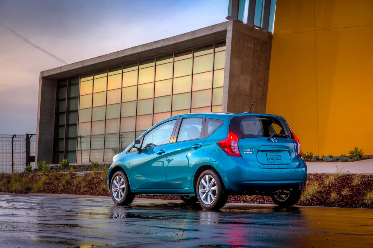 The all-new Versa Note is offered in a range of well-equipped grade levels: S, S Plus and SV, along with top-of-the-line SL Packages. Each is equipped with an advanced 1.6-liter DOHC 4- cylinder engine with dual fuel injection and Twin CVTC (Continuously Variable Timing Control).
