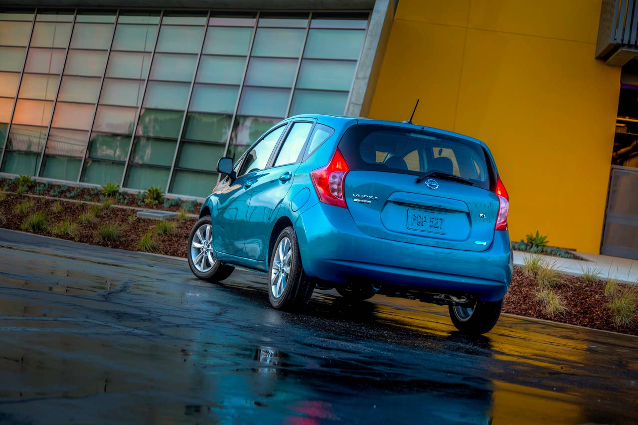 The all-new Versa Note is offered in a range of well-equipped grade levels: S, S Plus and SV, along with top-of-the-line SL Packages. Each is equipped with an advanced 1.6-liter DOHC 4- cylinder engine with dual fuel injection and Twin CVTC (Continuously Variable Timing Control).