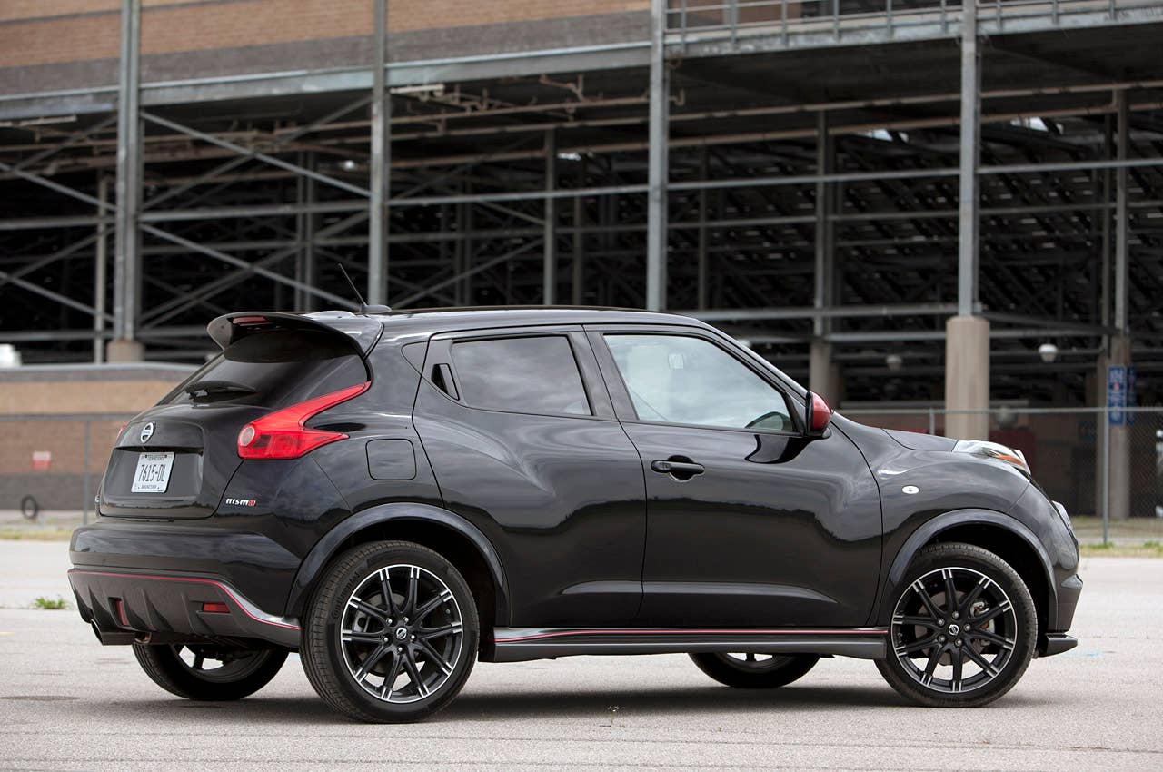 2013 Nissan Juke Nismo rear 3/4 view