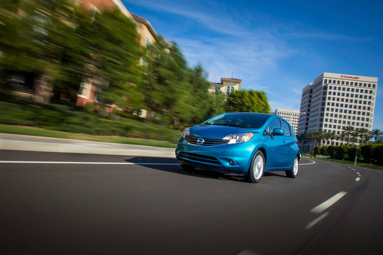 The all-new Versa Note is offered in a range of well-equipped grade levels: S, S Plus and SV, along with top-of-the-line SL Packages. Each is equipped with an advanced 1.6-liter DOHC 4- cylinder engine with dual fuel injection and Twin CVTC (Continuously Variable Timing Control).