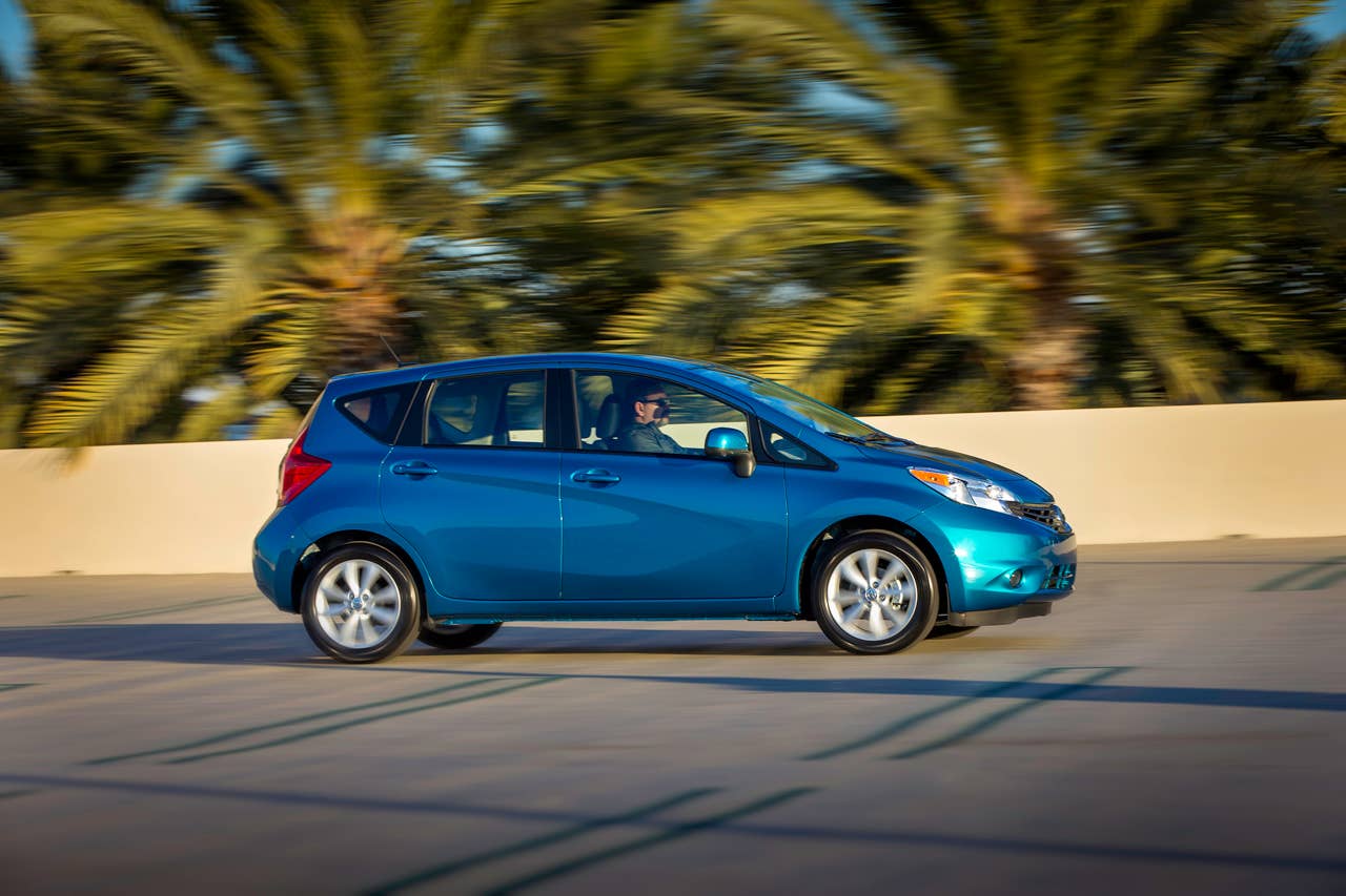 The all-new Versa Note is offered in a range of well-equipped grade levels: S, S Plus and SV, along with top-of-the-line SL Packages. Each is equipped with an advanced 1.6-liter DOHC 4- cylinder engine with dual fuel injection and Twin CVTC (Continuously Variable Timing Control).