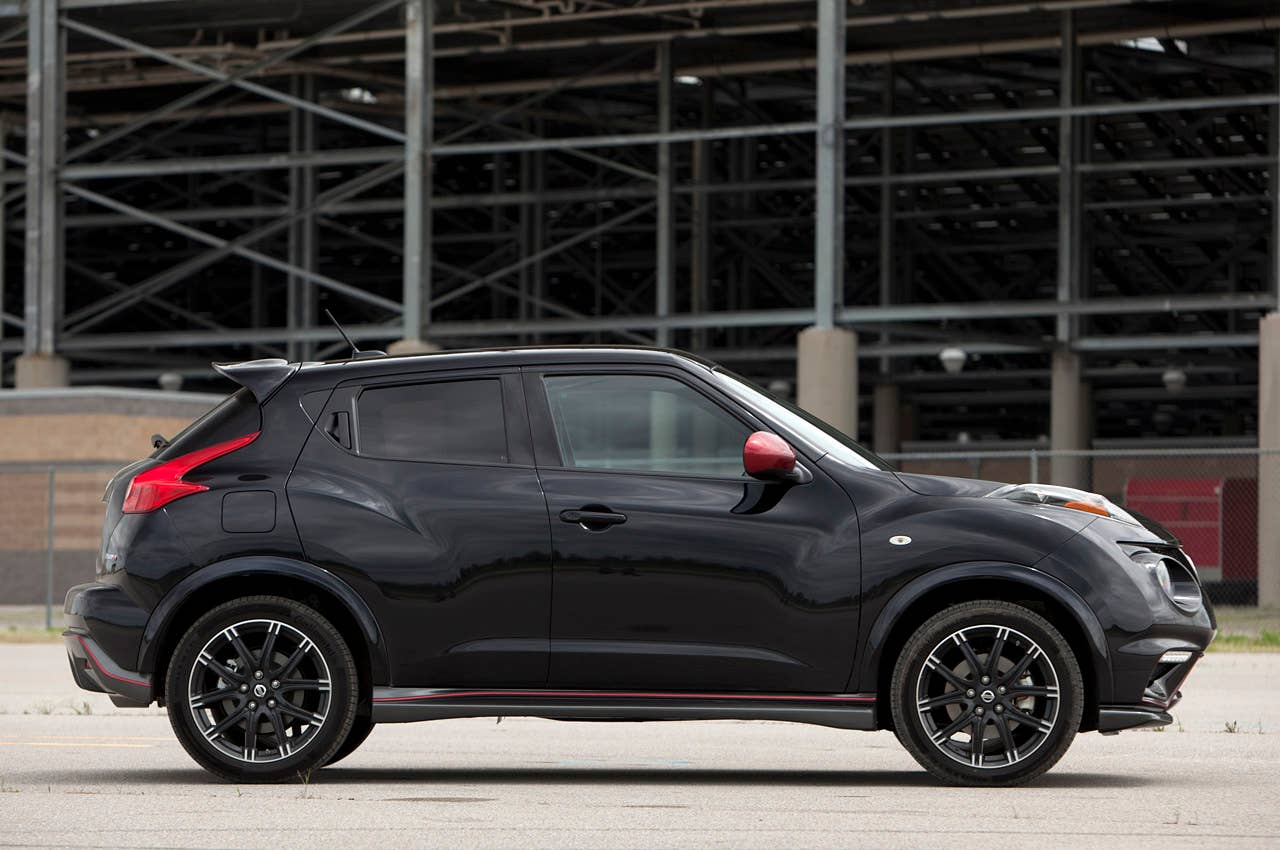 2013 Nissan Juke Nismo side view