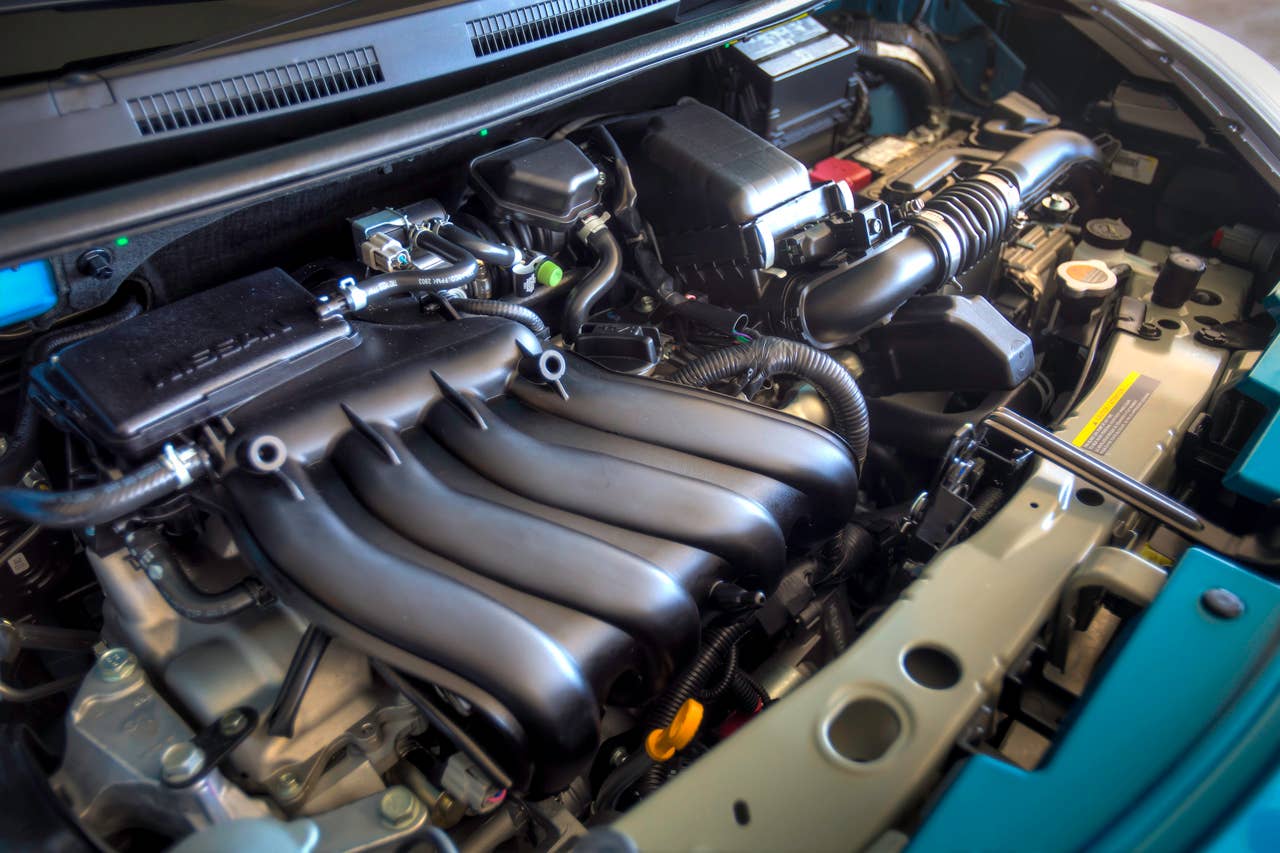 The all-new Versa Note is offered in a range of well-equipped grade levels: S, S Plus and SV, along with top-of-the-line SL Packages. Each is equipped with an advanced 1.6-liter DOHC 4- cylinder engine with dual fuel injection and Twin CVTC (Continuously Variable Timing Control).