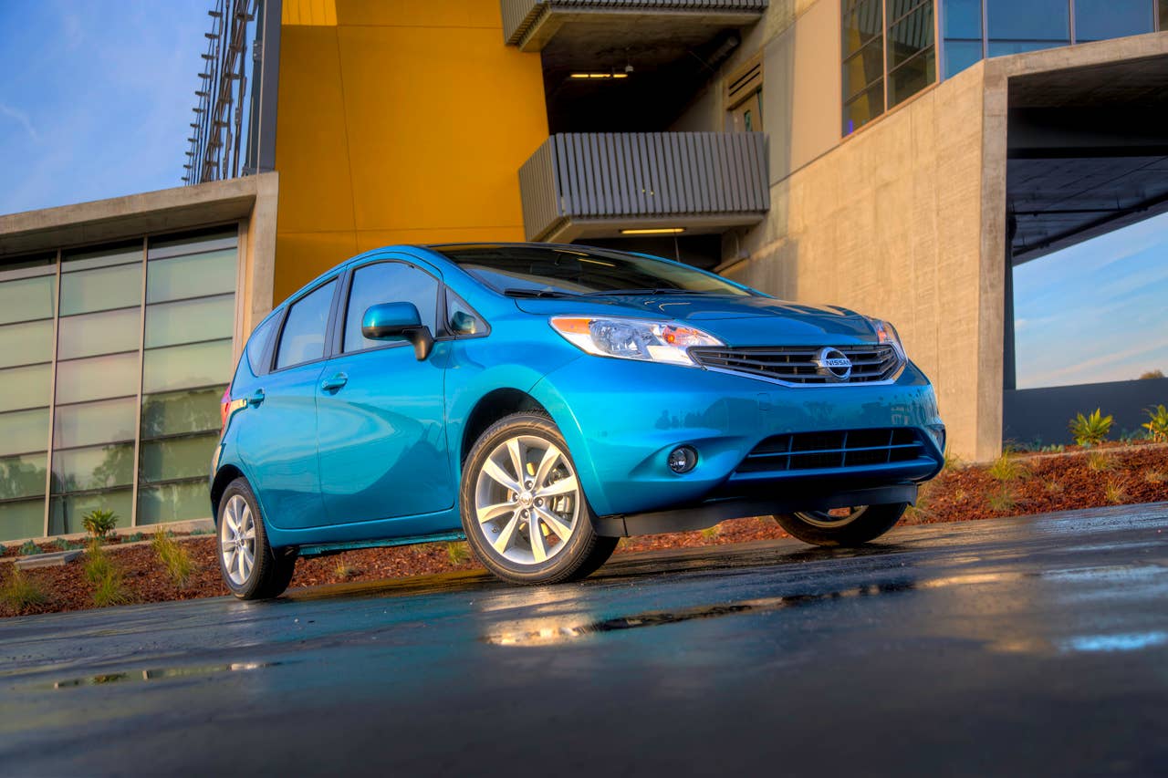 The all-new Versa Note is offered in a range of well-equipped grade levels: S, S Plus and SV, along with top-of-the-line SL Packages. Each is equipped with an advanced 1.6-liter DOHC 4- cylinder engine with dual fuel injection and Twin CVTC (Continuously Variable Timing Control).
