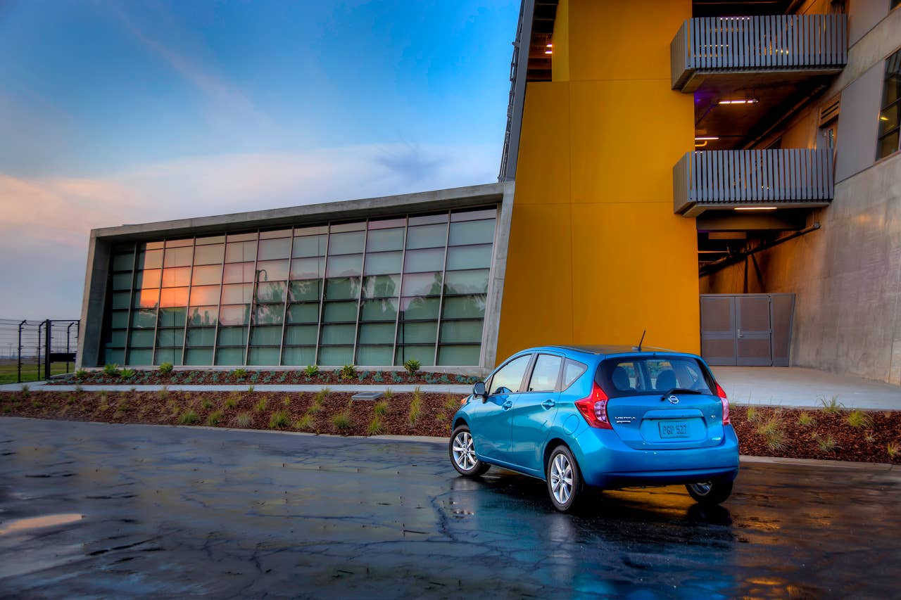 The all-new Versa Note is offered in a range of well-equipped grade levels: S, S Plus and SV, along with top-of-the-line SL Packages. Each is equipped with an advanced 1.6-liter DOHC 4- cylinder engine with dual fuel injection and Twin CVTC (Continuously Variable Timing Control).