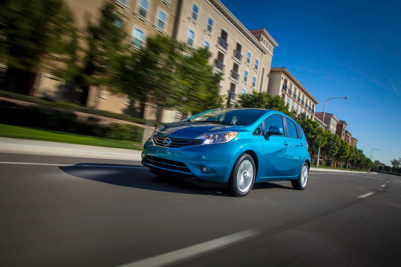 The all-new Versa Note is offered in a range of well-equipped grade levels: S, S Plus and SV, along with top-of-the-line SL Packages. Each is equipped with an advanced 1.6-liter DOHC 4- cylinder engine with dual fuel injection and Twin CVTC (Continuously Variable Timing Control).