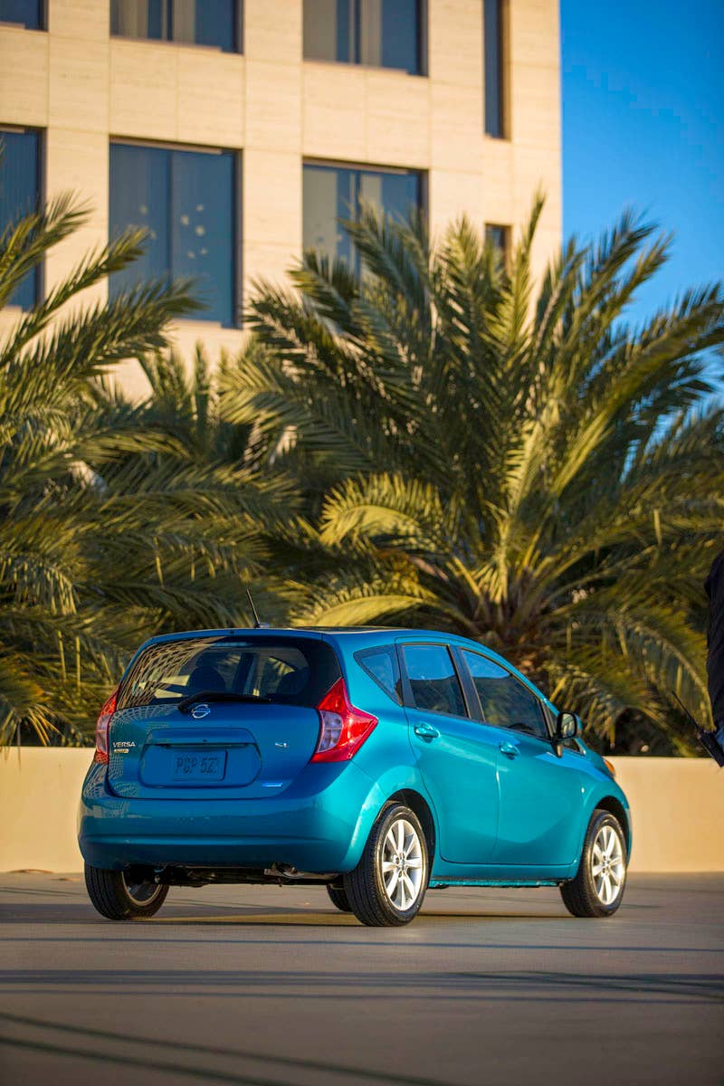 The all-new Versa Note is offered in a range of well-equipped grade levels: S, S Plus and SV, along with top-of-the-line SL Packages. Each is equipped with an advanced 1.6-liter DOHC 4- cylinder engine with dual fuel injection and Twin CVTC (Continuously Variable Timing Control).