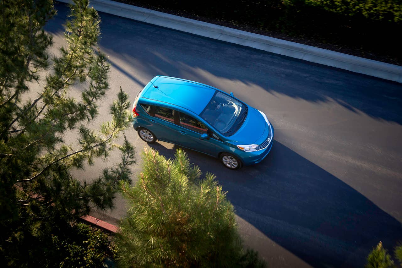 The all-new Versa Note is offered in a range of well-equipped grade levels: S, S Plus and SV, along with top-of-the-line SL Packages. Each is equipped with an advanced 1.6-liter DOHC 4- cylinder engine with dual fuel injection and Twin CVTC (Continuously Variable Timing Control).