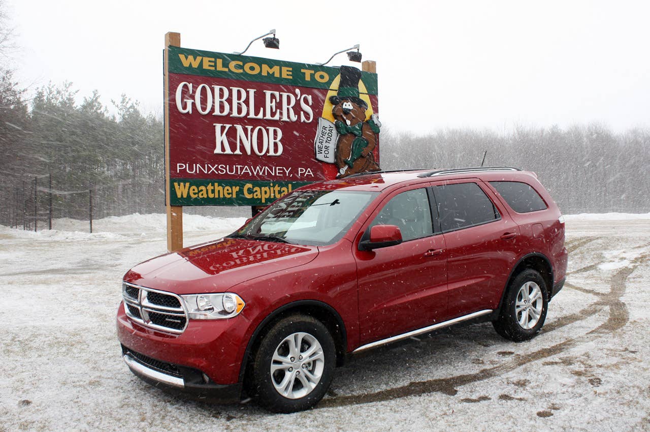 2011 Dodge Durango front 3/4 view
