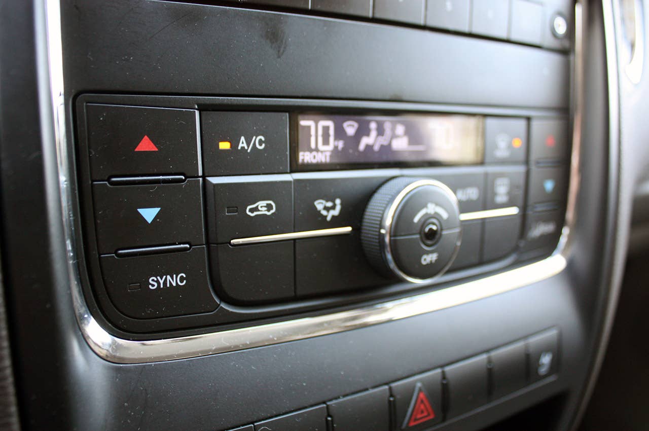 2011 Dodge Durango climate controls