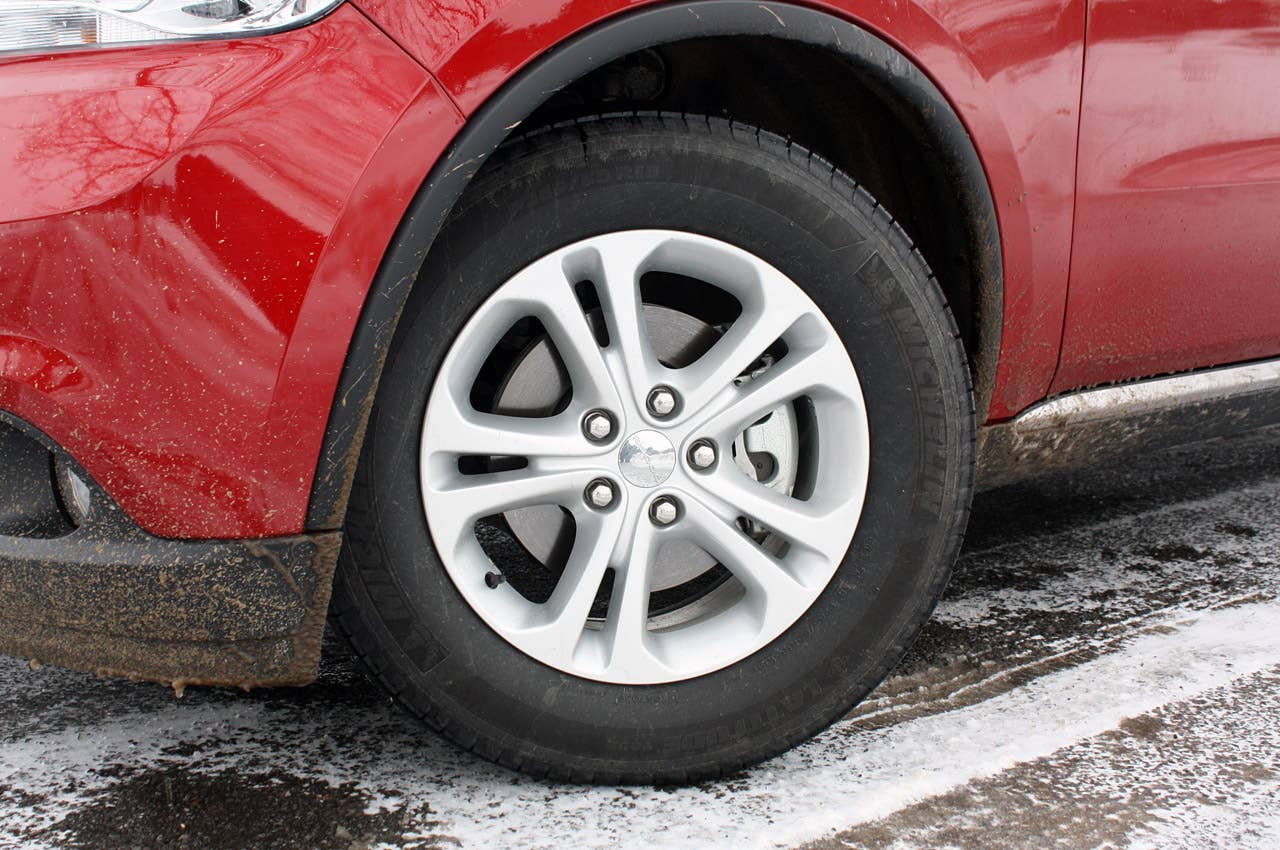 2011 Dodge Durango wheel