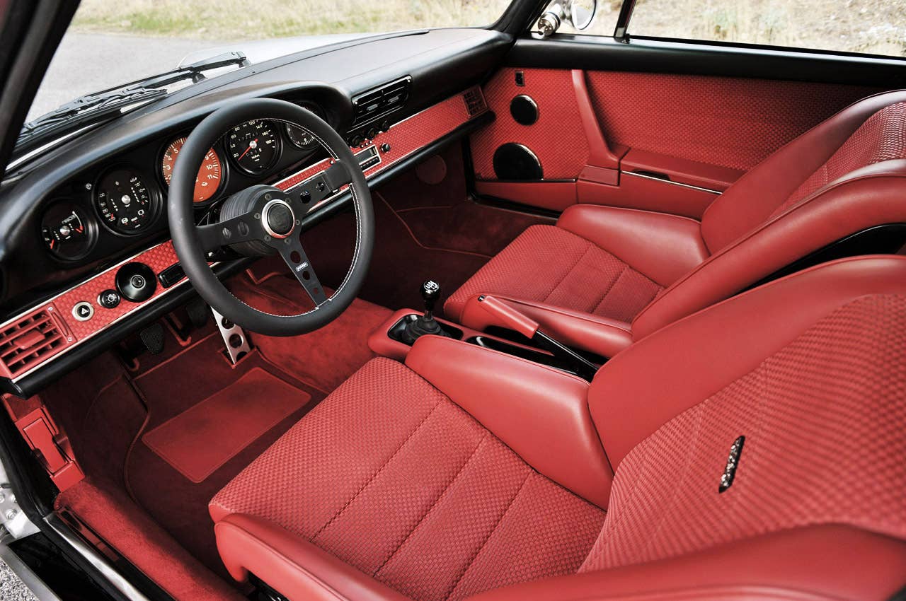 Porsche 911 Restored by Singer interior