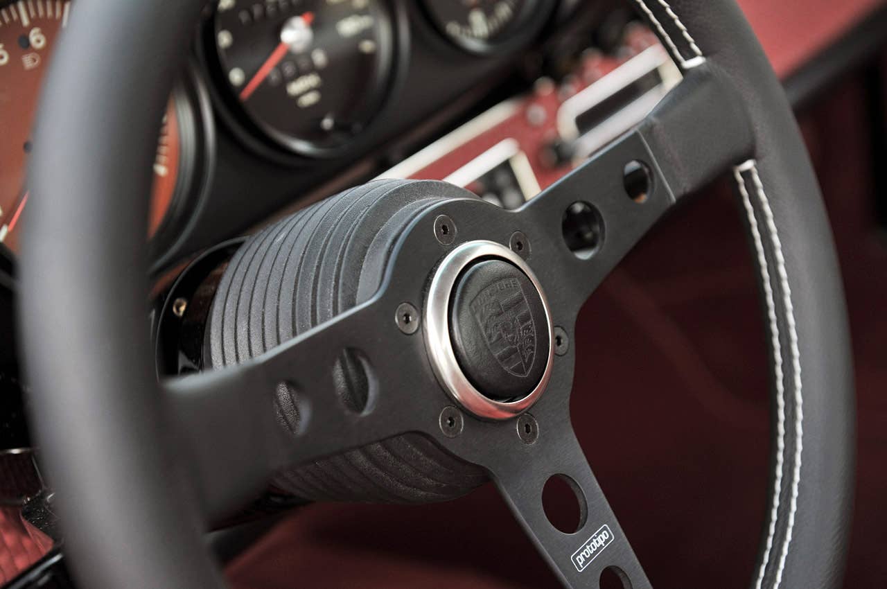 Porsche 911 Restored by Singer steering wheel