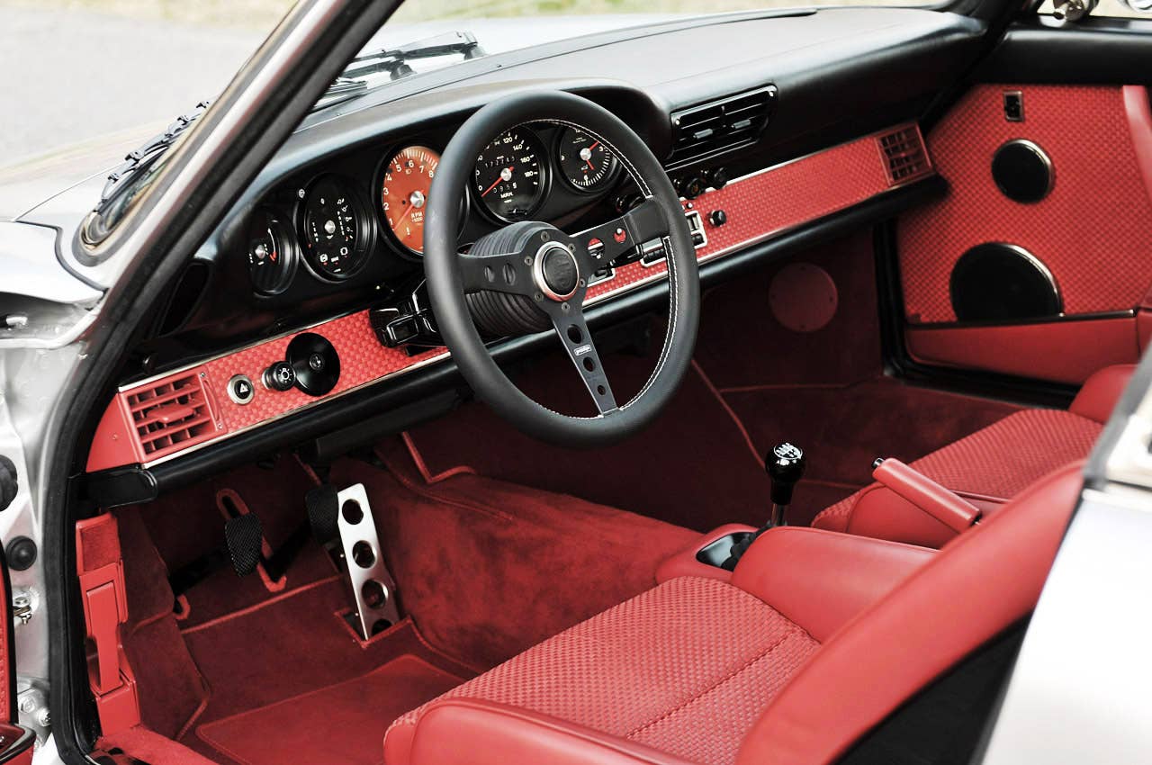 Porsche 911 Restored by Singer interior