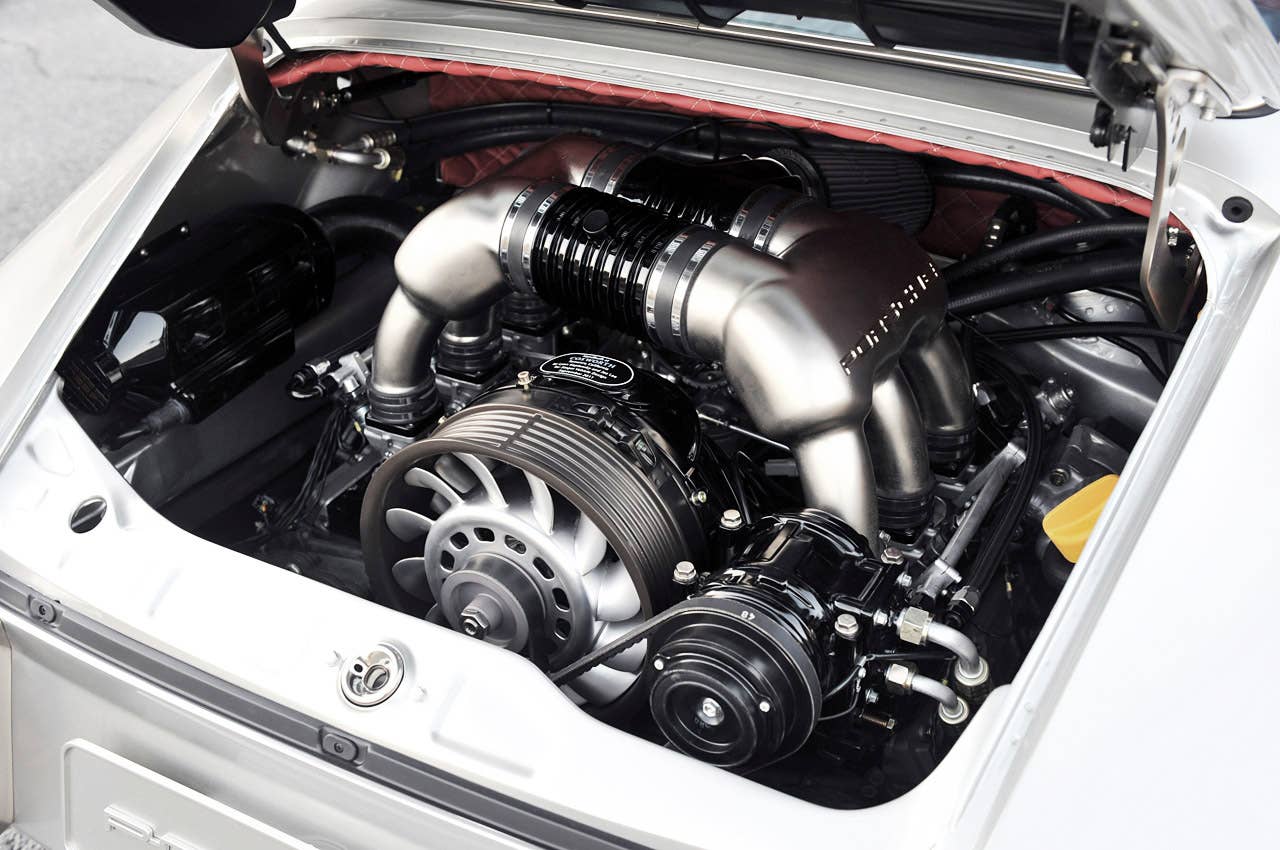 Porsche 911 Restored by Singer engine