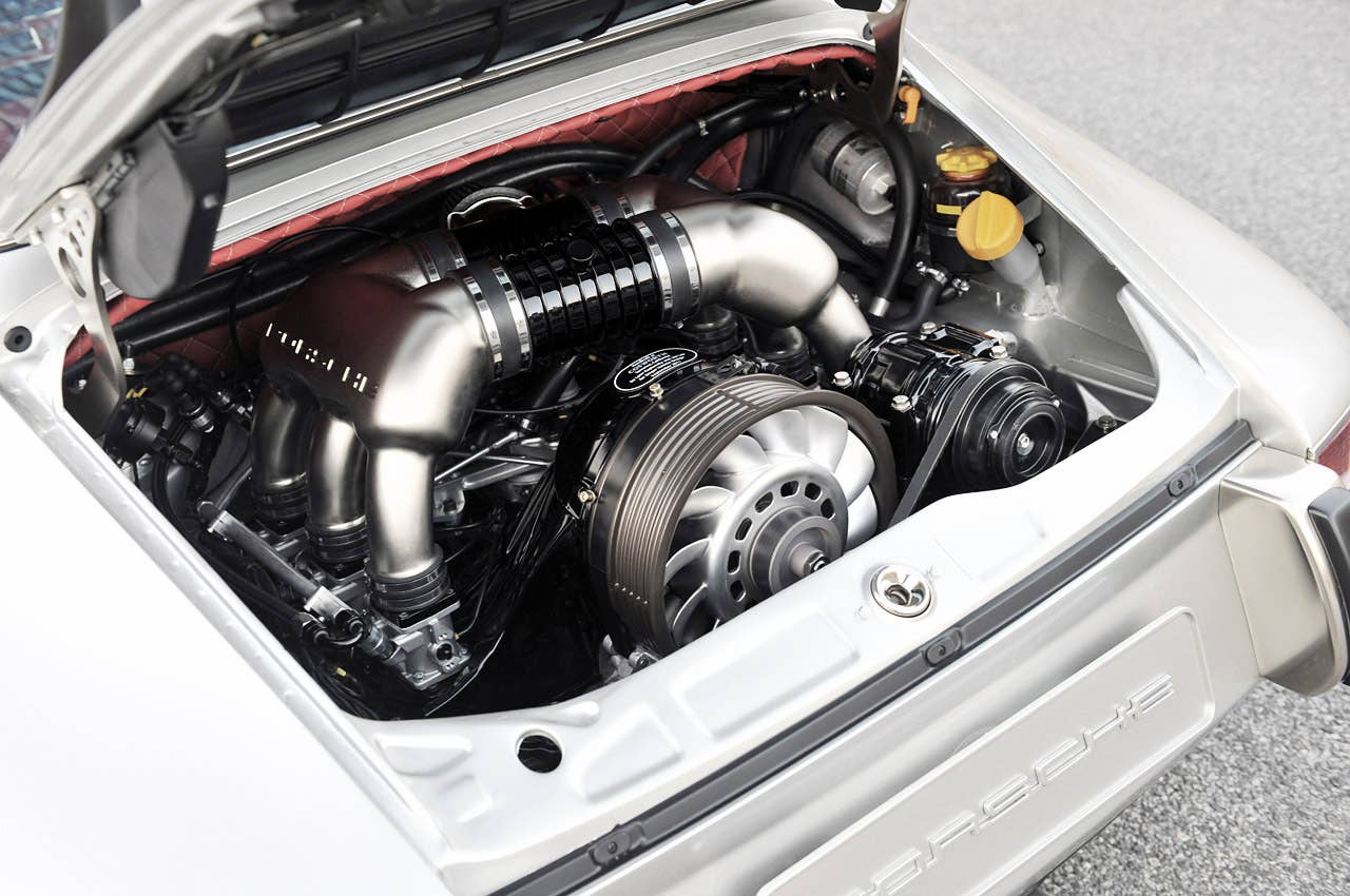 Porsche 911 Restored by Singer engine