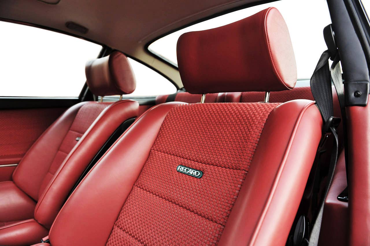 Porsche 911 Restored by Singer front seats