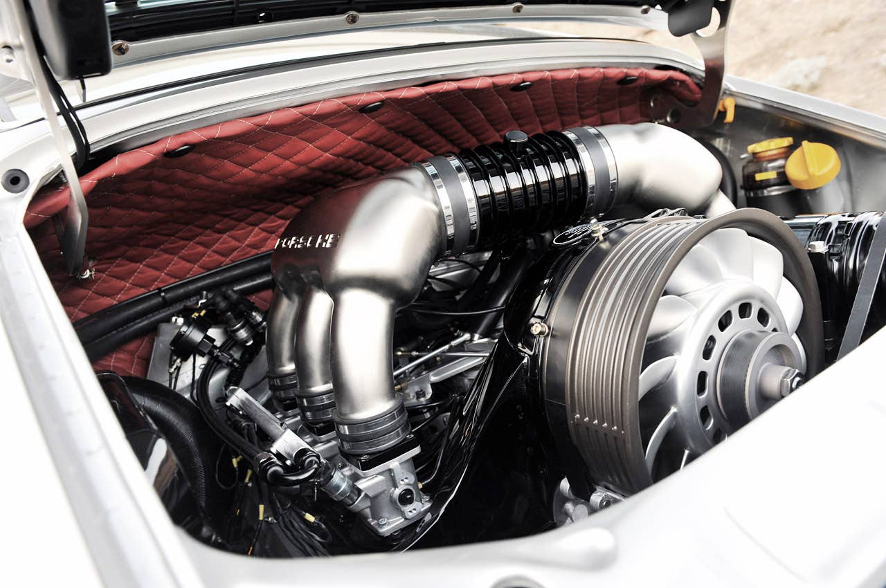 Porsche 911 Restored by Singer engine