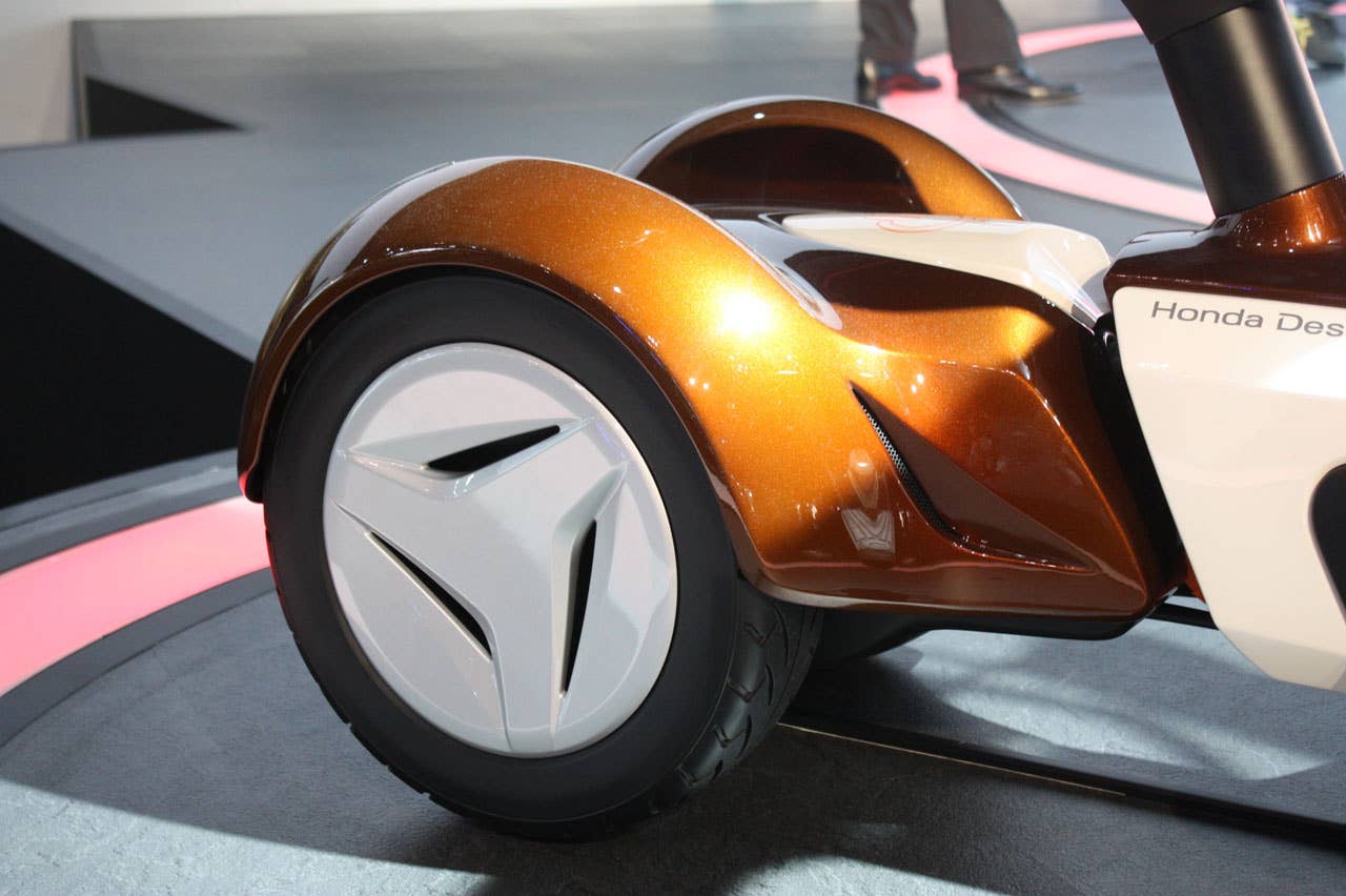 Honda E-Canopy Trike rear wheel