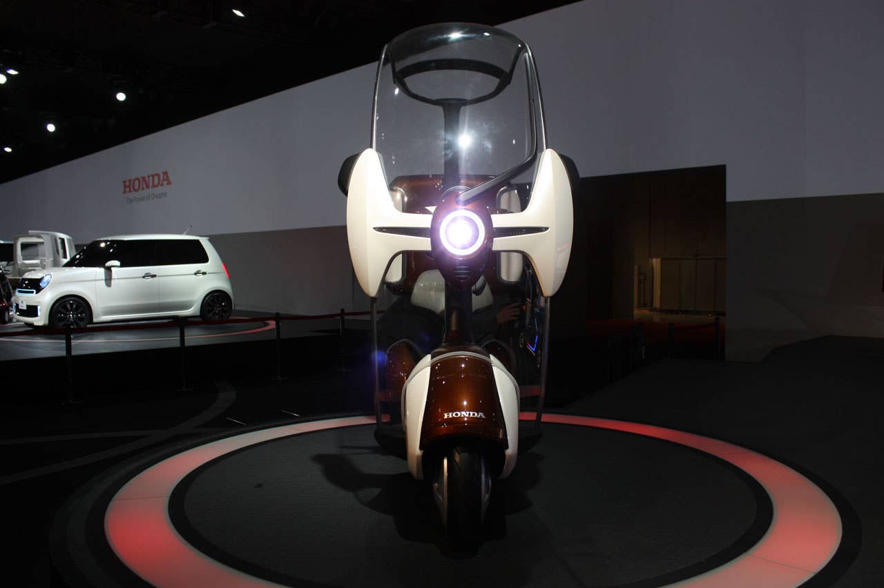 Honda E-Canopy Trike front