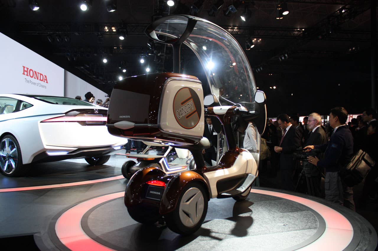 Honda E-Canopy Trike rear 3/4